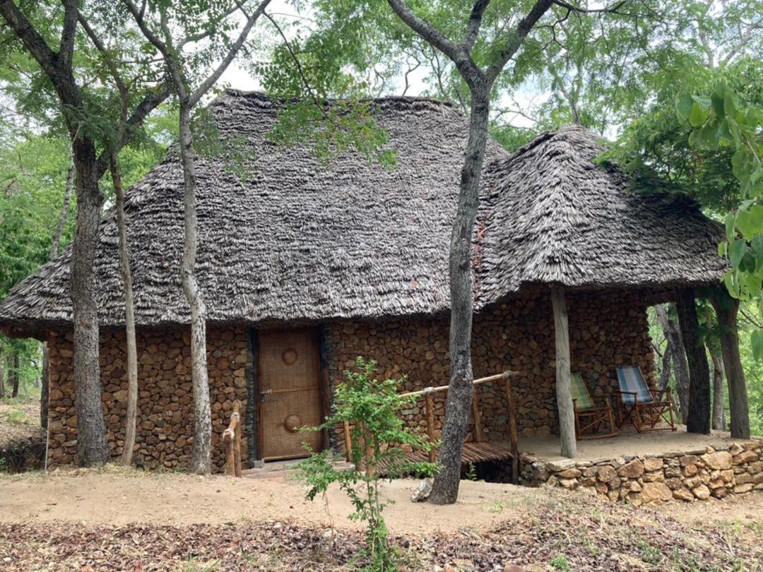 Lemara Eco Camp Hotel Kisaki Ngoại thất bức ảnh