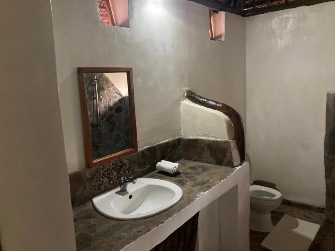 Lemara Eco Camp Hotel Kisaki Ngoại thất bức ảnh