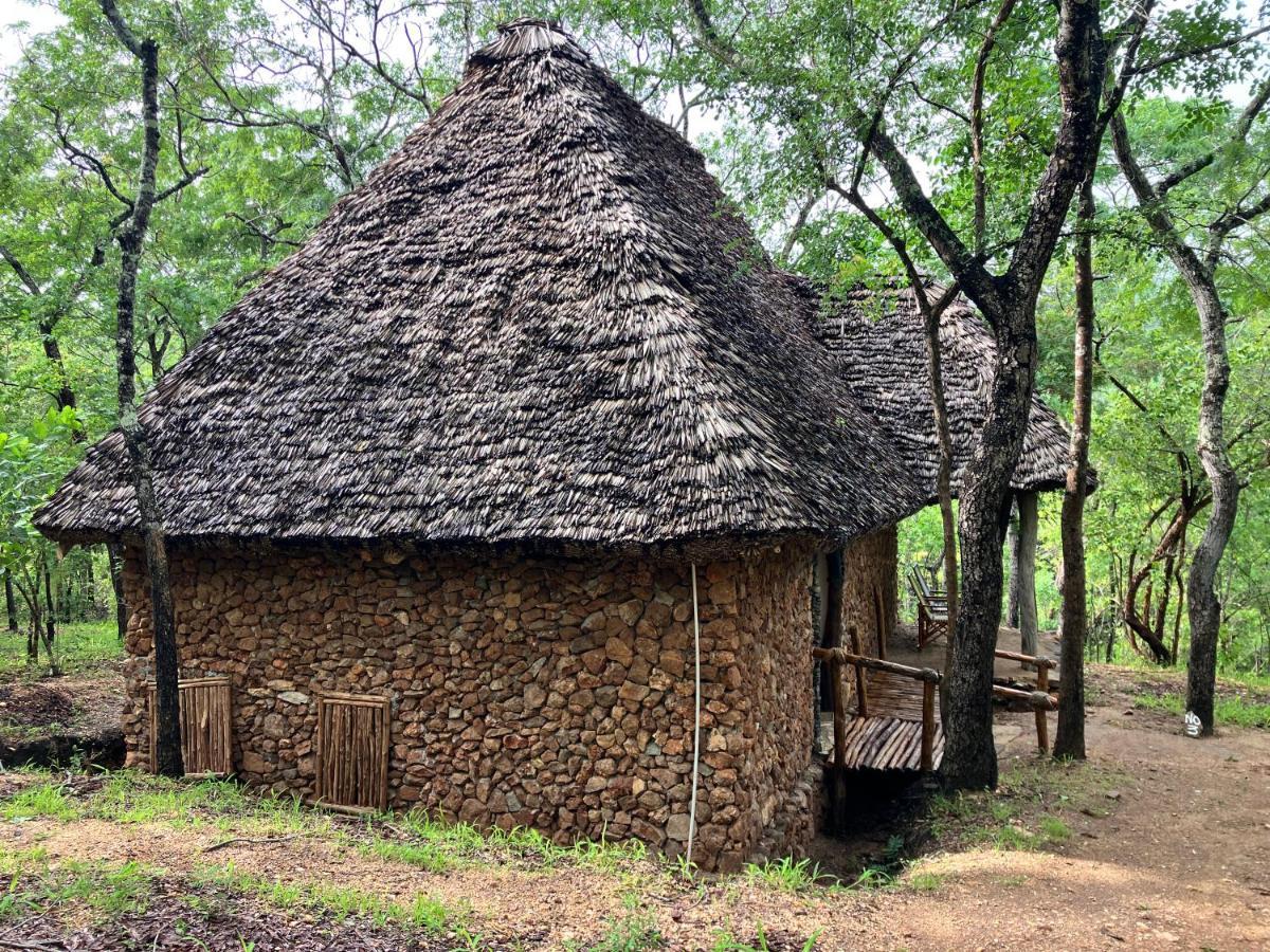 Lemara Eco Camp Hotel Kisaki Ngoại thất bức ảnh