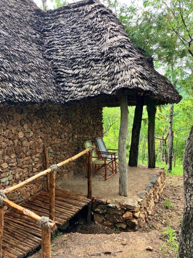 Lemara Eco Camp Hotel Kisaki Ngoại thất bức ảnh